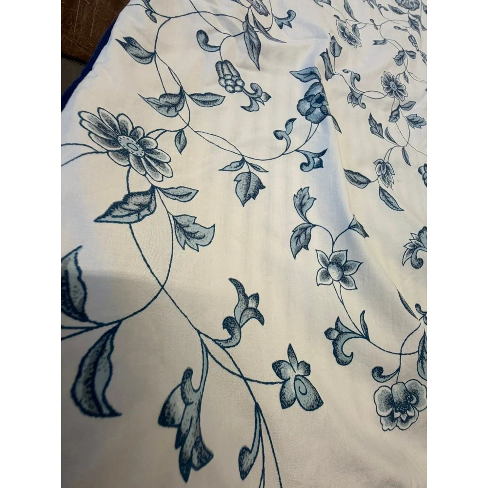 Reversible Blue White Floral & Stripe Duvet Cover& Matching Dust RuffleUSA Twin‎